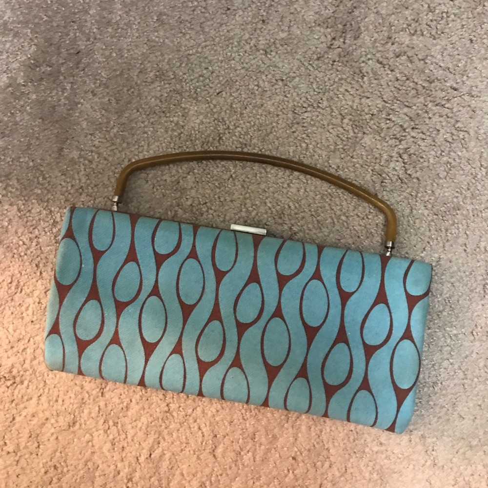 Clutch purse with matching mirror